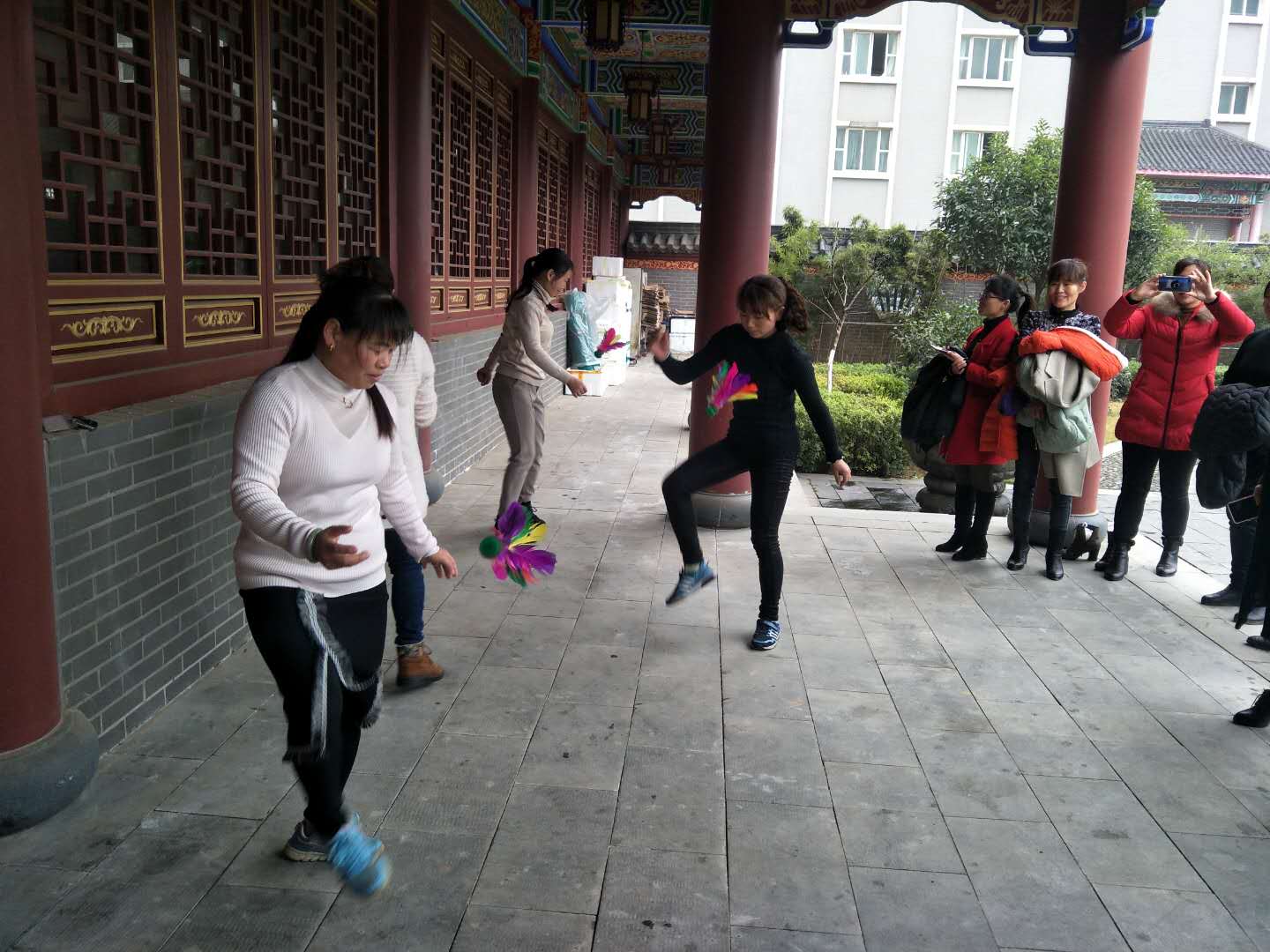 提升素質，做魅力女人